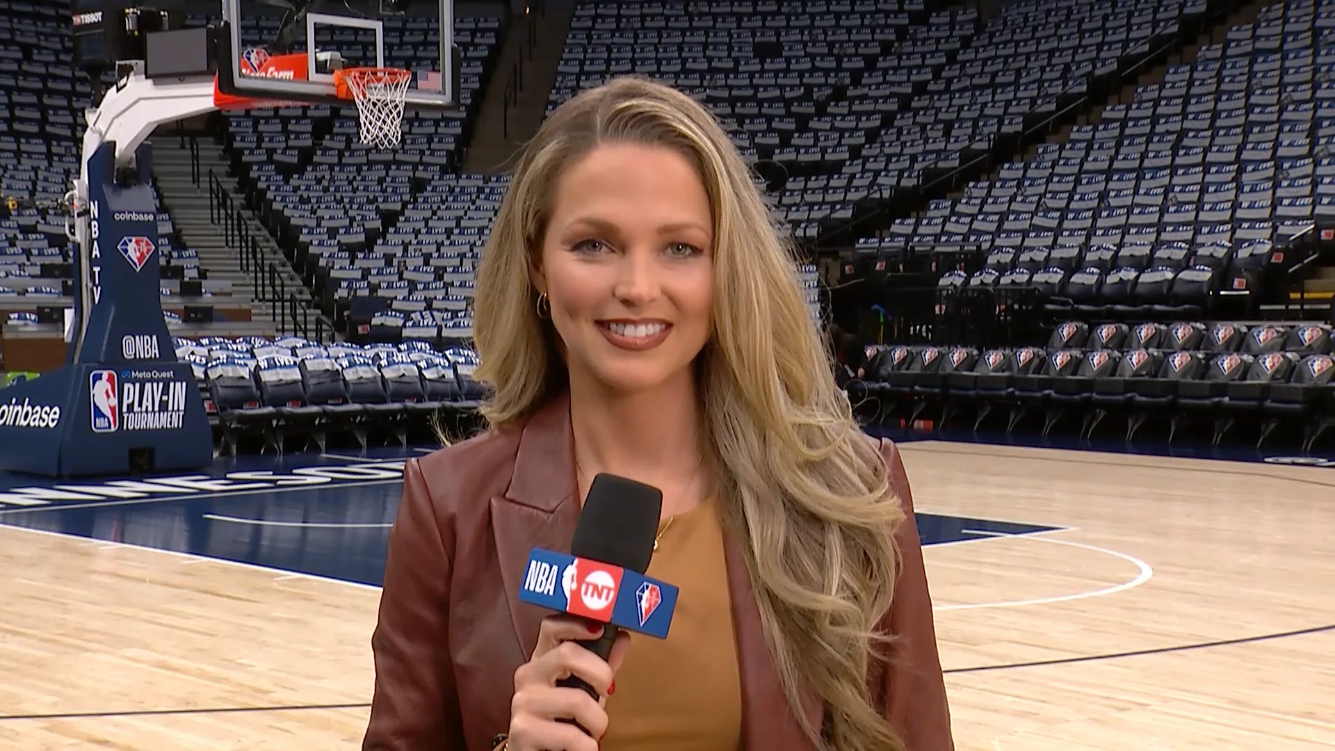 Courtside Reporter Allie Laforce S Game Nuggets Timberwolves Outfit