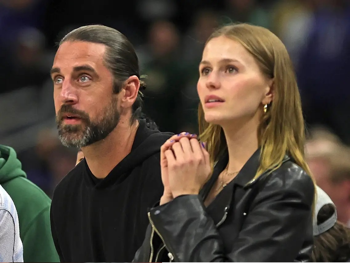 Aaron Rodgers Spotted With Girlfriend Mallory Edens At Wedding 1917