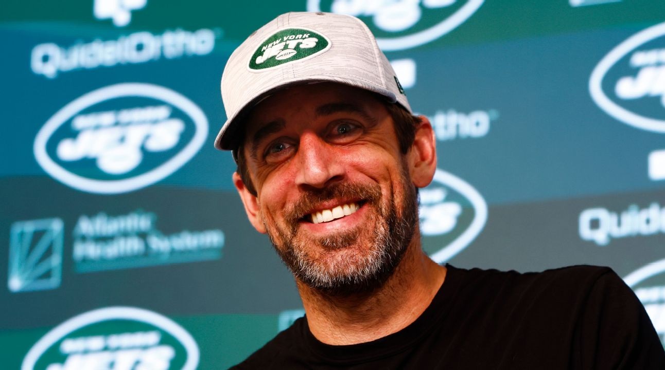 Jets Believe Aaron Rodgers Possesses a Higher Level of Commitment to ...