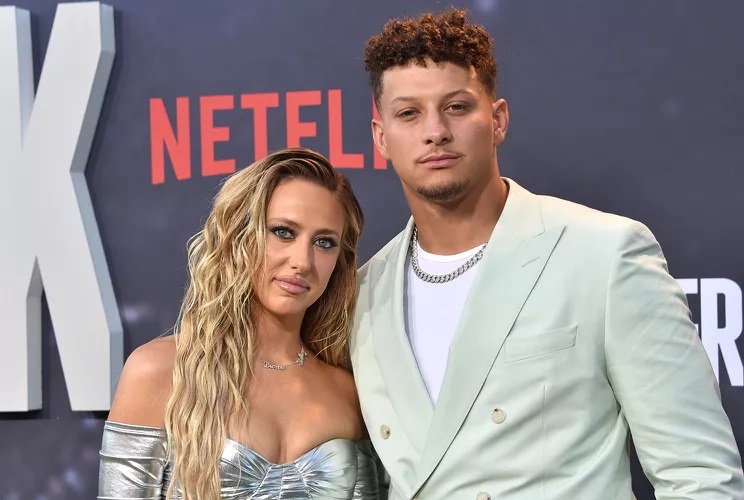 Patrick Mahomes Gives Props To His Wife Brittany - TMSPN