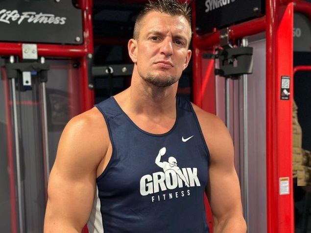 Rob Gronkowski Reveals Why He Vetoed Trade To Detroit Lions - TMSPN