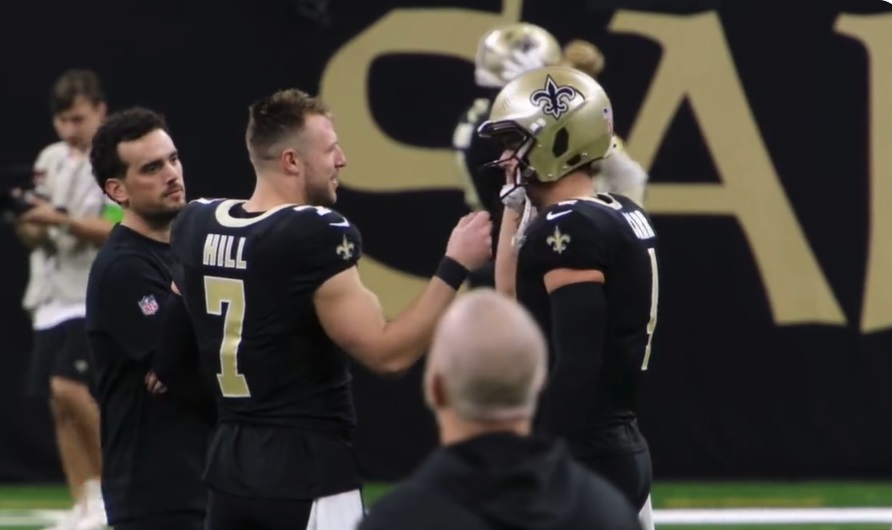 Derek Carr's Viral Helmet Hack Leaves Taysom Hill Stunned