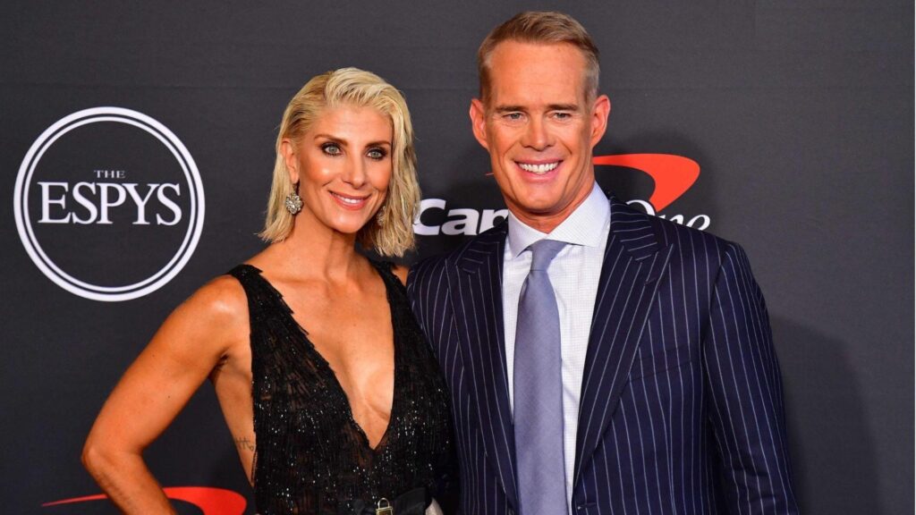 Joe Buck and His Wife Will Make History on Monday Night Football In ...