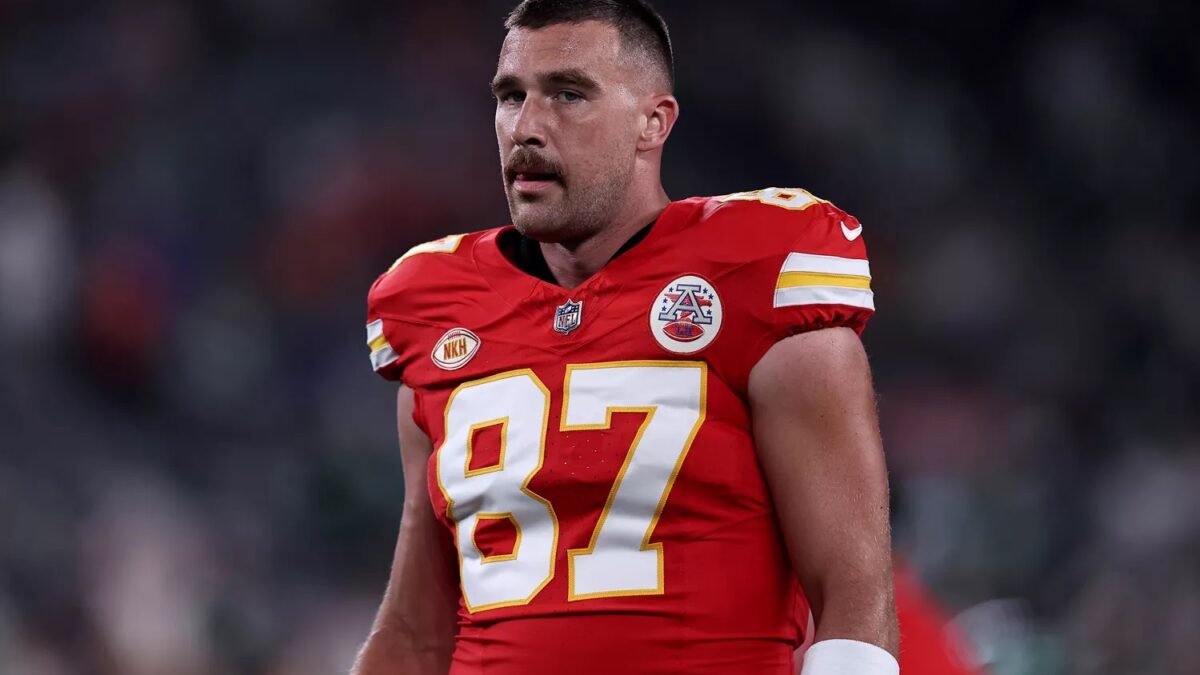 Travis Kelce Says He Feels Like a 'F-ing Jamoke' Following Ankle Injury ...