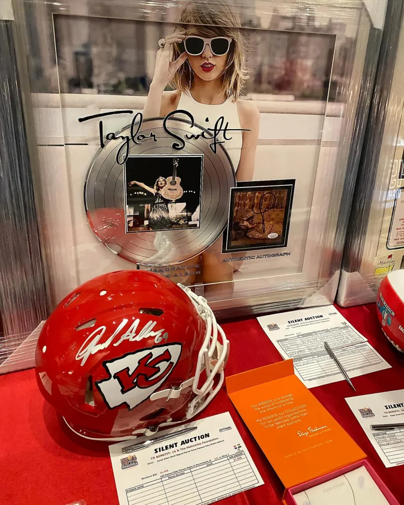KANSAS CITY RED LANYARD WITH TICKET HOLDER PLUS COLLECTIBLE TRAVIS KELCE  PLAYER CARD & TAYLOR SWIFT & TRAVIS PHOTO IMAGE