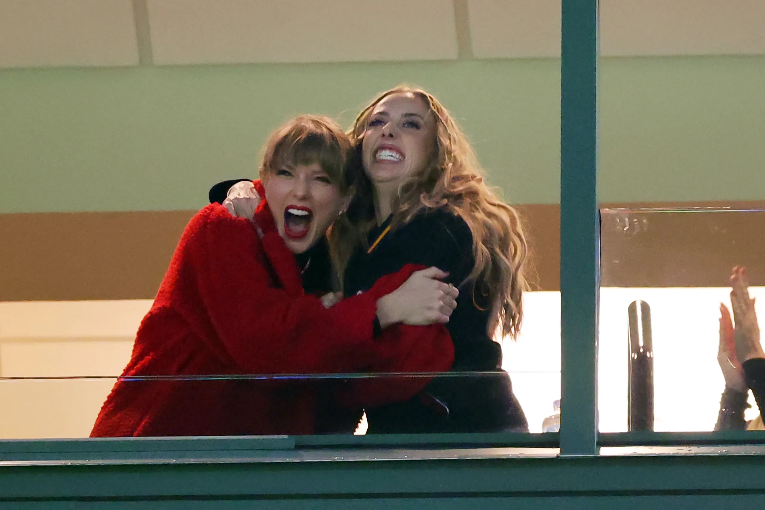 Brittany Mahomes Reacts to New BFF Taylor Swift Being Named Time's Person  of the Year - TMSPN