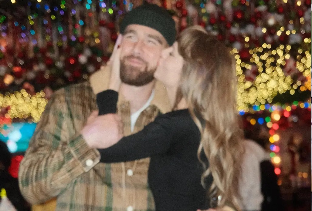 Travis Kelce, Taylor Swift's Christmas And New Year's Eve Plans ...