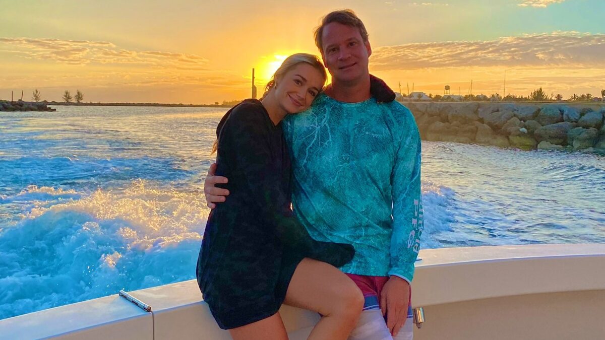 Lane Kiffin Gets Grilled Over Age Gap After Posting Picture Of His ...