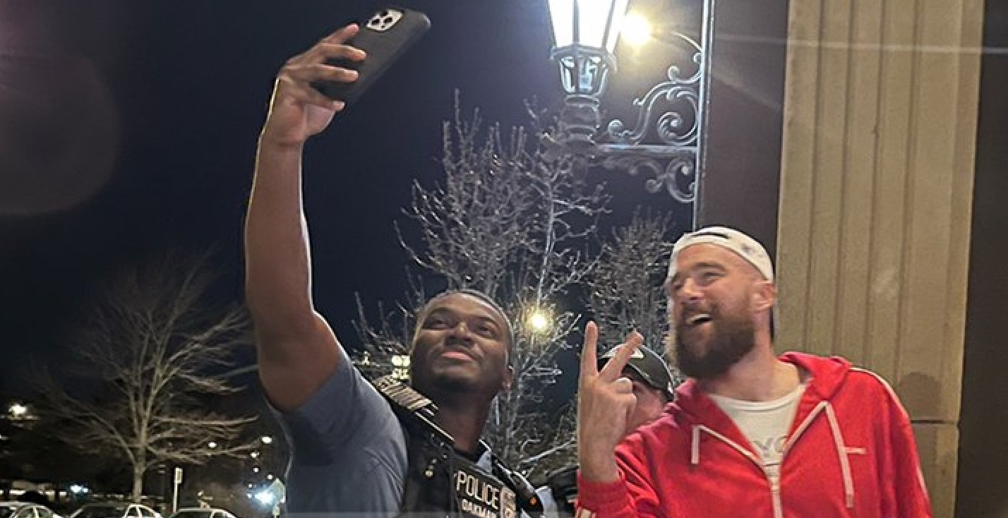 Travis Kelce Now Under Fire For Smiling During Selfie With Cop While