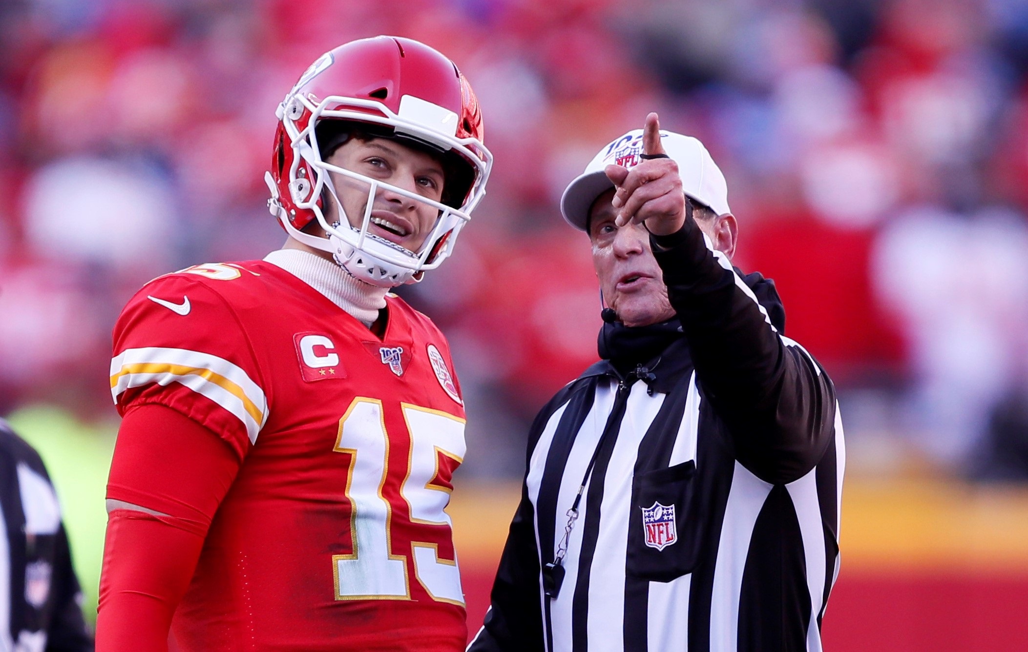 Hot Mics Catch Super Bowl Refs Praising Patrick Mahomes Before Game ...