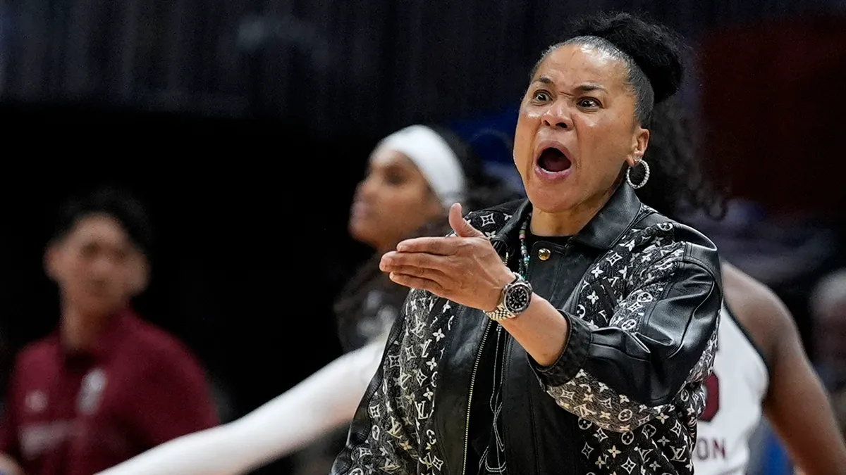 Dawn Staley Delivers Classy Message to Caitlin Clark Following South ...