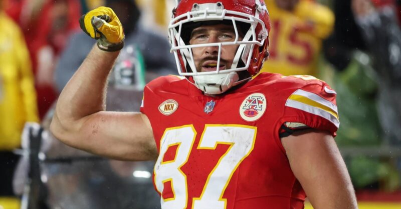 Video of Travis Kelce Easily Lifting Taylor Swift Goes Viral - TMSPN