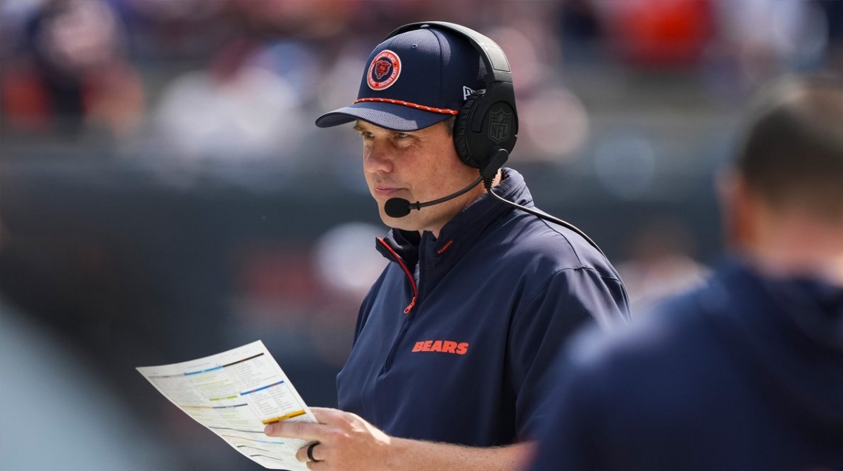 Bears Fans Alarmed As Viral Clip Shows OC Shane Waldron Shaking While ...