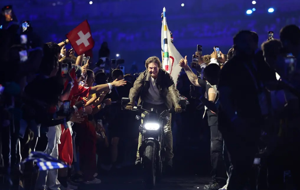 Tom Cruise's Astonishing Payday for His Daring Stunt at the 2024 Paris